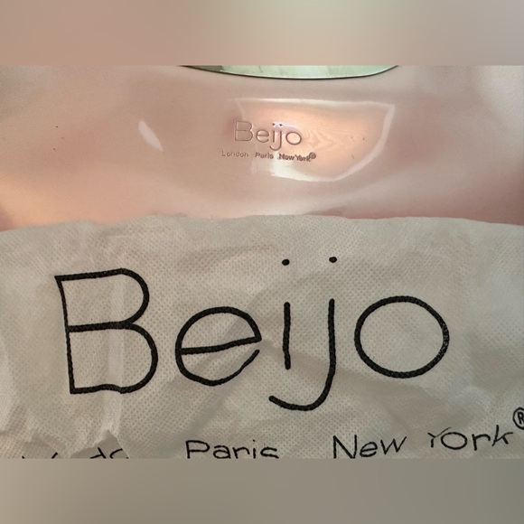 Beijo Pink Patent Leather Purse - Picture 6 of 8